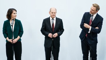 Γερμανία: Σε συμφωνία για τον σχηματισμό κυβέρνησης κατέληξαν Σοσιαλδημοκράτες, Πράσινοι και Ελεύθεροι Δημοκράτες