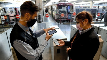 Μάνατζερ που έφτασε στο Μιλάνο από τη Μοζαμβίκη ο Ιταλός που βρέθηκε θετικός στην μετάλλαξη Omicron