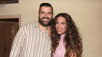 Κατερίνα Στικούδη: Τα πρώτα στιγμιότυπα μέσα από το μαιευτήριο - Δείτε βίντεο