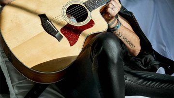 Διονύσης Σχοινάς - «Room»: Πρεμιέρα την Παρασκευή 22 Οκτωβρίου