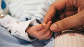 Θετικοί στον κορωνοϊό μητέρα και το 20 ημερών βρέφος της στην Πάτρα