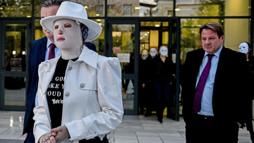 Επίθεση με βιτριόλι - Ιωάννα Παλιοσπύρου: Ο φόβος μένει, υπάρχουν εκκρεμότητες με τους συνεργούς