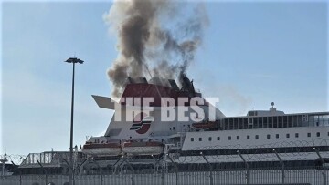 Συναγερμός στο λιμάνι της Πάτρας: Φωτιά σε πλοίο - Δείτε φωτογραφίες