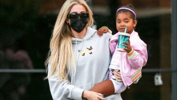 Ξανά θετική στην Covid-19 η εμβολιασμένη Κλόε Καρντάσιαν