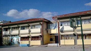 Κορδελιό: Καταγγελίες για 16χρονο μαθητή που φέρεται να βίασε συμμαθήτριές του 