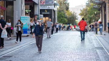 Kορωνοϊός: Ανεμβολίαστοι, κλειστοί χώροι και ελλιπείς έλεγχοι οδήγησαν στα 5.449 κρούσματα - Σήμερα σύσκεψη υπό τον πρωθυπουργό