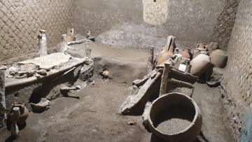 Ιταλία: Αρχαιολόγοι ανακάλυψαν δωμάτιο που ρίχνει φως στη ζωή των σκλάβων στην Πομπηία (βίντεο και φωτογραφίες)