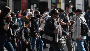 Κορωνοϊός: Ρεκόρ μολύνσεων και θανάτων στην ανατολική Ευρώπη καθώς ο πλανήτης ξεπερνά τα 250 εκατ. κρούσματα