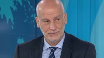 «Να γίνει και νωρίτερα από το εξάμηνο η τρίτη δόση» προτείνει ο Αθανάσιος Τσακρής