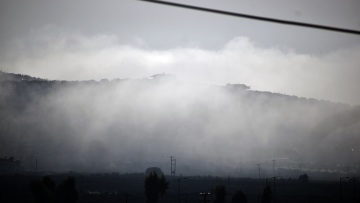 Καιρός: Ομίχλες και βροχές από το απόγευμα και πτώση της θερμοκρασίας από αύριο