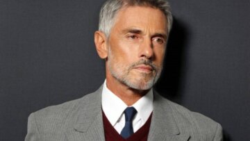 Σταύρος Ζαλμάς: «Εργαζόμουν για εννέα χρόνια στην τράπεζα, κακοπερνούσα»