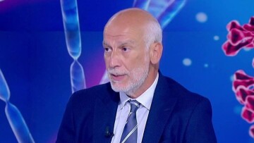 Αθανάσιος Τσακρής: Πρόθυμος να παραιτηθεί για να εισέλθει στη Βουλή ο Κασσελάκης