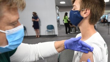 Κορωνοϊός: Τι απαντούν οι ειδικοί για τον εμβολιασμό παιδιών ηλικίας 5-11 ετών
