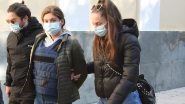 Κλοντιάνα Τσέλο: Είμαι θύμα βιασμού, υποστηρίζει η εικαστικός για την σχέση της με τον οφθαλμίατρο