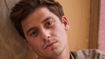 O Γιώργος Αμούτζας από το «Σασμό» εξομολογείται: Έχω χάσει ρόλο μόνο από την ανάγνωση λόγω της δυσλεξίας μου