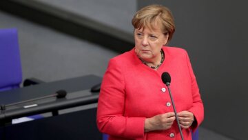 Γιατί η Μέρκελ αποφάσισε να επικοινωνήσει με τον Λουκασένσκο για το μεταναστευτικό και την ενεργειακή κρίση