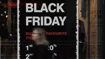 Black Friday: Με προσφορές μπαίνουν στη «μάχη» οι μεγάλες αλυσίδες