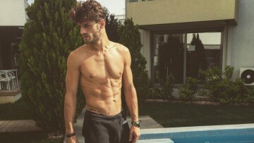 «Μετά τις 100 γυναίκες, χάνεις το λογαριασμό» λέει ο Στέλιος Νιάκαρης 