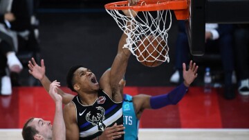 Μάικλ Τζόρνταν και Γιάννης Αντετοκούνμπο ανέβασαν την χρηματοδότηση της start-up πολυτελών ρολογιών