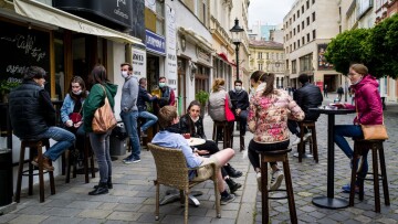 Κορωνοϊός: Η Σλοβακία ετοιμάζεται για lockdown μετά την αύξηση-ρεκόρ των νέων κρουσμάτων