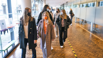 «Πανδημία ανεμβολίαστων» κλυδωνίζει την Ευρώπη - «Κόκκινος» συναγερμός, αυστηροί περιορισμοί και «πάσο»