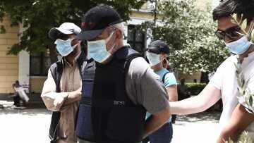 Σοκάρουν οι καταθέσεις συγγενών των θυμάτων του ψευτογιατρού: «Καθάριζε» τον καρκίνο με χάπι από το Άγιο όρος και χυμό από παντζάρι και σκόρδο