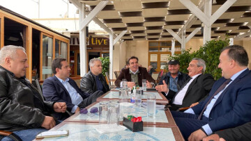 Στην Λέρο Σχοινάς και Μηταράκης για τα εγκαίνια της κλειστής ελεγχόμενης δομής