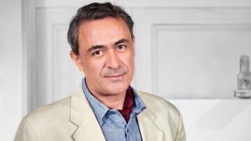 Θανάσης Κουρλαμπάς: «Έχει υπάρξει συνάδελφος που έχει προσπαθήσει να μου πάρει ρόλο, είναι αστείο και θλιβερό»