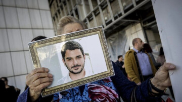 Μάριος Παπαγεωργίου: Να βρεθεί η σορός του και να λάμψει η αλήθεια ζήτησε η μητέρα του