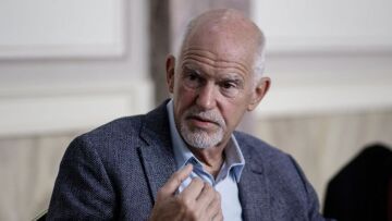 ΚΙΝΑΛ: Οι 64 πρώην βουλευτές που στηρίζουν Γιώργο Παπανδρέου