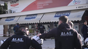 Δολοφονία στη Γλυφάδα: Η μητέρα δεν ξέρει ότι ο γιος της σκότωσε τον σύντροφό της