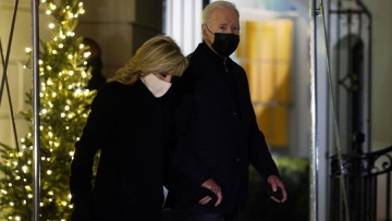 «Αφάνταστη τραγωδία» οι ανεμοστρόβιλοι που έπληξαν τις κεντρικές ΗΠΑ δηλώνει ο Μπάιντεν