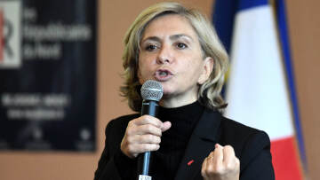 Βαλερί Πεκρές: Η δεξιά «μπουλντόζα» που απειλεί να ισοπεδώσει τον Μακρόν