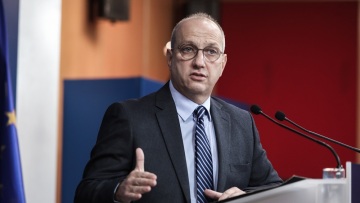 Οικονόμου: Πολιτικός ολετήρας ο Τσίπρας, προσπαθεί να φέρει στα μέτρα του μια επιστημονική μελέτη