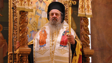 Μηνύσεις κατά αντιεμβολιαστών κατέθεσε ο Μητροπολίτης Δράμας