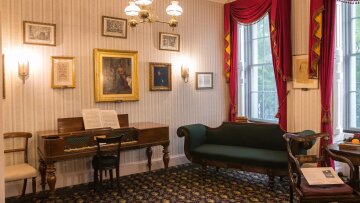 To σπίτι-μουσείο του Τσαρλς Ντίκενς στο Λονδίνο: Παραμυθένια διακόσμηση, χριστουγεννιάτικη ατμόσφαιρα 