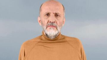 Μάνος Βακούσης: Έβαφα και φρόντιζα νεκρούς, έφυγα όταν μου έφεραν μια γειτόνισσα, τη Ματίνα