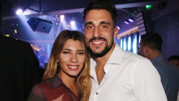 Ο Σάκης Κατσούλης σκέφτεται να κάνει πρόταση γάμου στη Μαριαλένα Ρουμελιώτη 