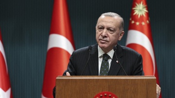 Τουρκία: Έκτακτα μέτρα από τον Ερντογάν για την ενίσχυση της λίρας