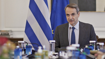 Μητσοτάκης: Δύο δωρεάν self test σε όλους για τις γιορτές - «Όχι» στο κλείσιμο των σχολείων