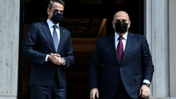 Τηλεφωνική επικοινωνία Μητσοτάκη με τον Ρώσο πρωθυπουργό για τις αυξημένες τιμές στην ενέργεια