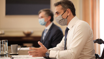 Κορωνοϊός: Σύσκεψη Μητσοτάκη με Τσιόδρα αύριο το πρωί, στις 12 συνεδριάζουν οι ειδικοί - Μέτρα πριν την Πρωτοχρονιά «έδειξε» ο Οικονόμου