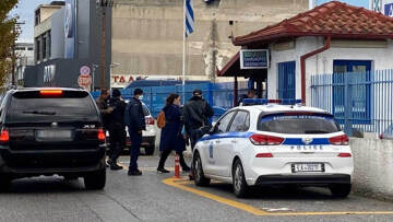 Oι «θεματοφύλακες» ανάγκασαν την κόρη μου να μείνει στην ίδια τάξη, καταγγέλλει μητέρα μαθήτριας στο protothema.gr