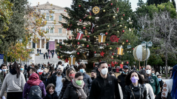 Ρεβεγιόν με μέτρα στη σκιά της Omicron: Τι θα ισχύει για τα PCR και τα rapid test
