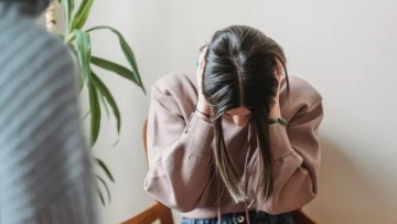 Από πού πηγάζουν οι συγκρούσεις και έχουν πάντα αρνητικό πρόσημο; Η ειδικός απαντά