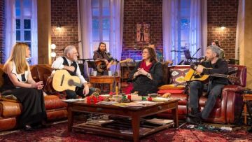 Aποθέωση για τους Μαρία Φαραντούρη και Αλκίνοο Ιωαννίδη στο «Μουσικό Κουτί» της ΕΡΤ