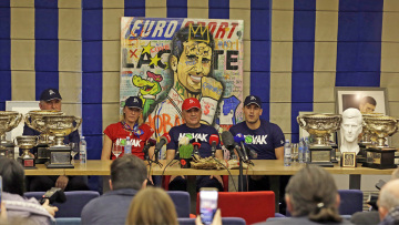 Νέο ξέσπασμα της οικογένεια Τζόκοβιτς κατά των Αυστραλών σε έκτακτη συνέντευξη Τύπου