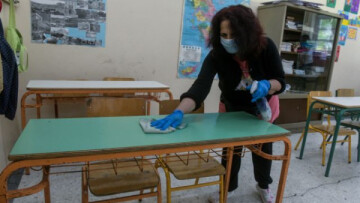Σχολεία: Με αυστηρά πρωτόκολλα και νέες οδηγίες οι μαθητές - Αύριο κάνουν ξανά self test