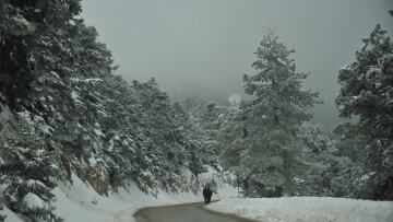 Καιρός: Βροχές σήμερα στα δυτικά - Έρχονται διαδοχικές ψυχρές εισβολές