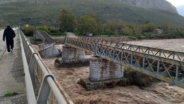 Γέφυρα Ευήνου: Εκκλήσεις για την αποκατάσταση των ζημιών και τον τερματισμό της ταλαιπωρίας  